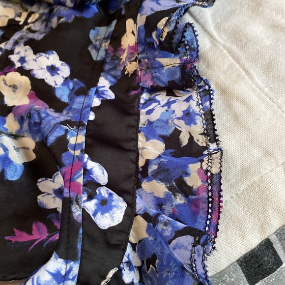 Floral Sleeveless Dress - Picture 15 of 17